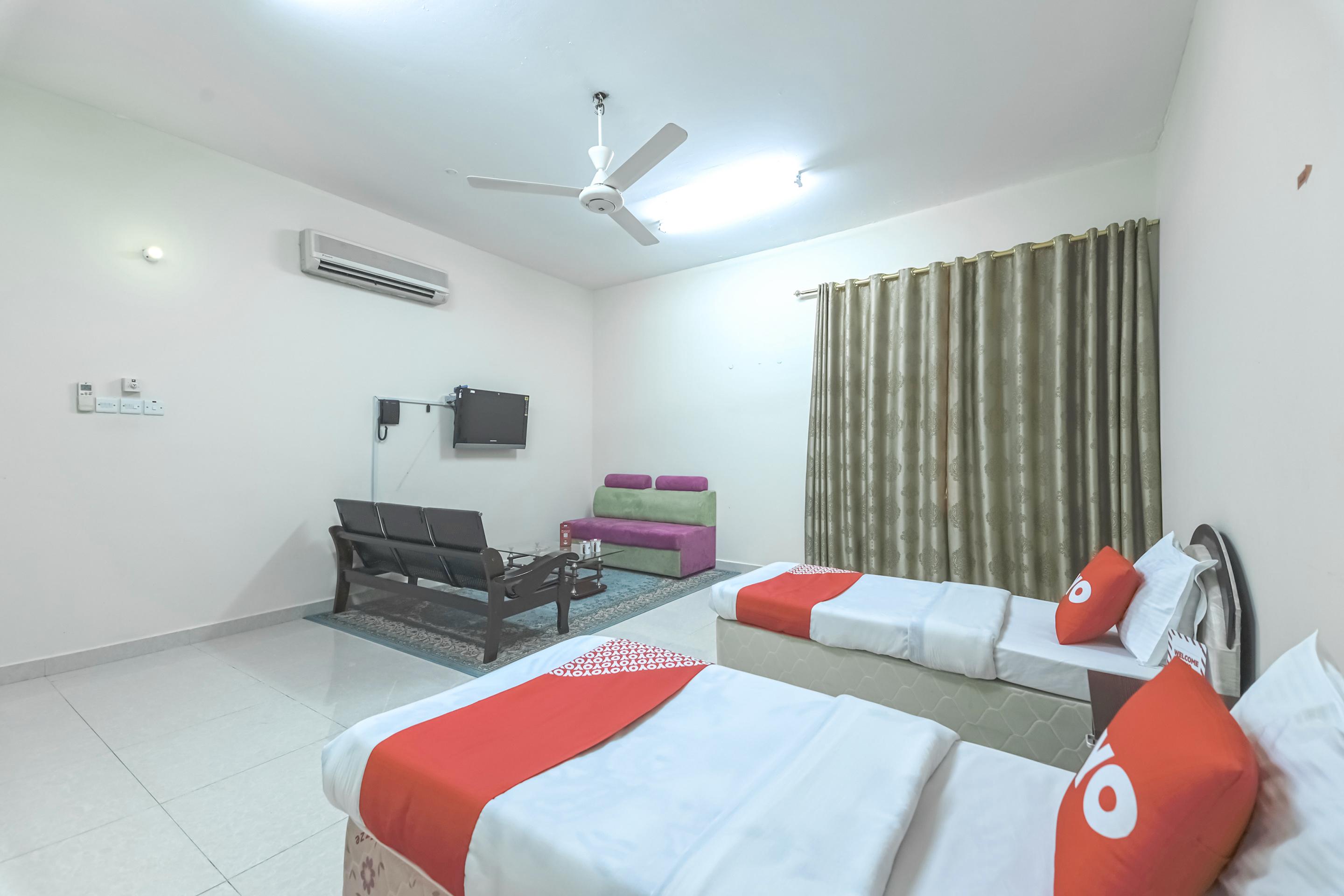 OYO 111 Al Thabit Hotel Sur Exterior foto